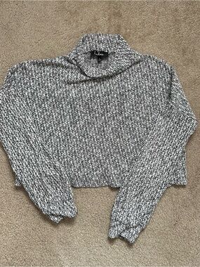 Lulu's Black & White Marled Cropped Turtleneck Sweater